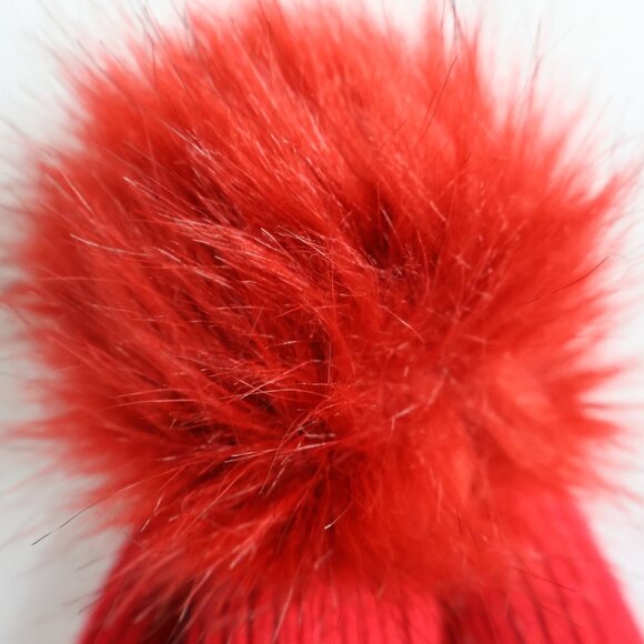 Canada Toque, Red with Pom Pom, One Size, Winter Hat 🍁 - Picture 3 of 6
